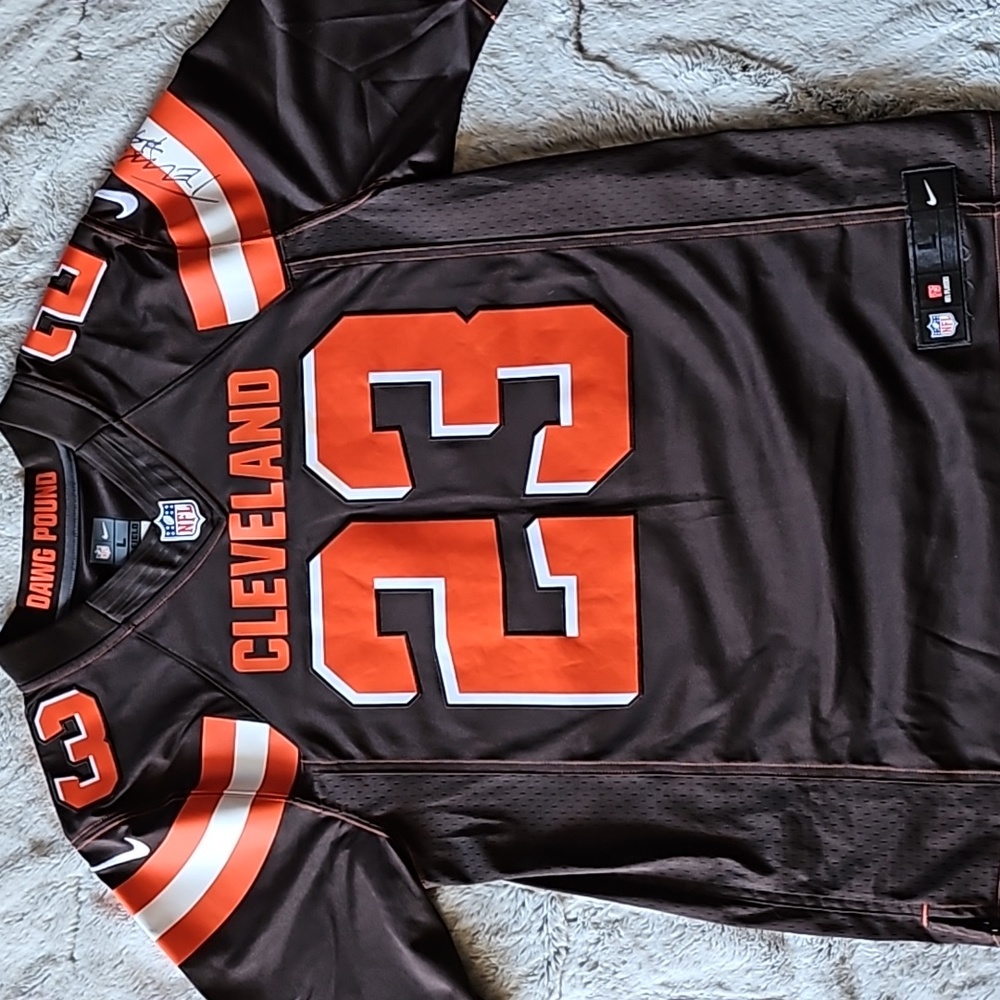 Nike NFL Haden Hoodie signed by Tevan Bryant??